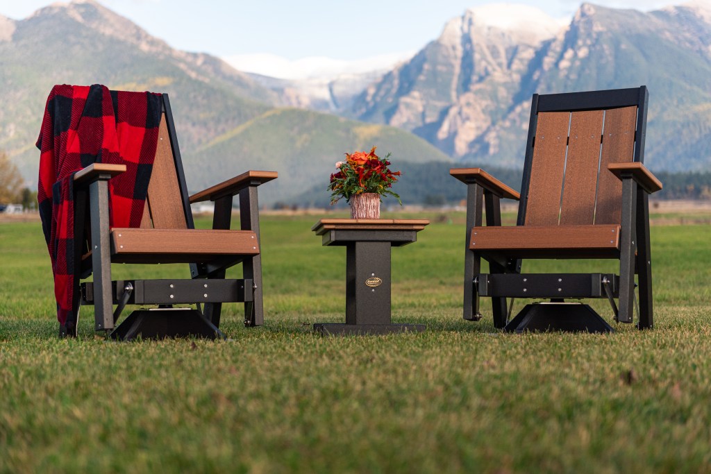 High quality weather resistant poly lumber outdoor furniture.