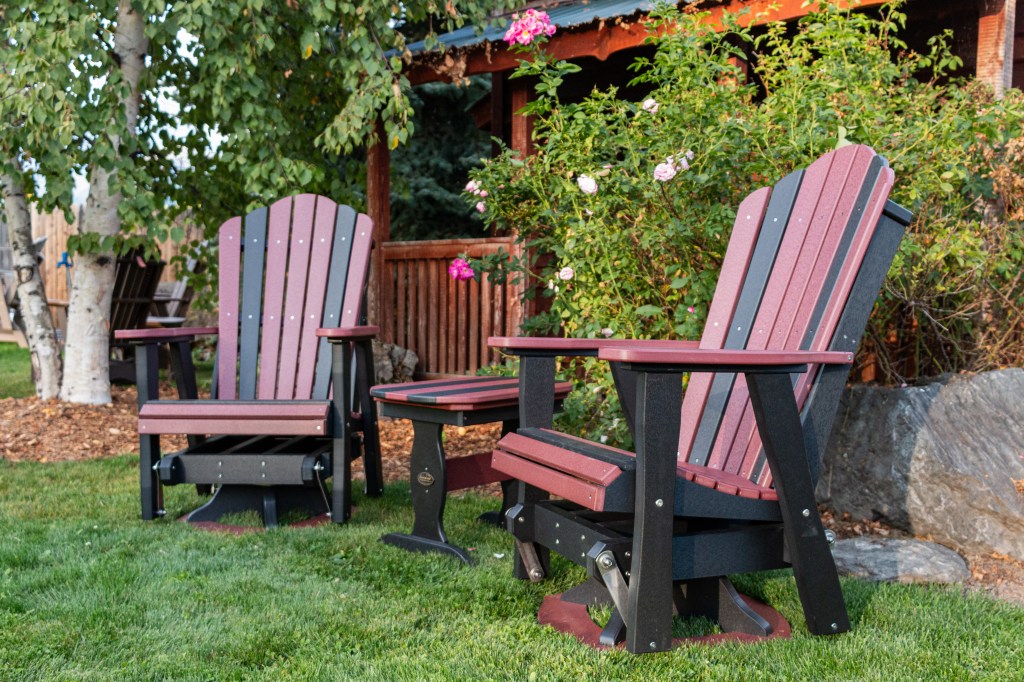 High quality weather resistant poly lumber outdoor furniture.
