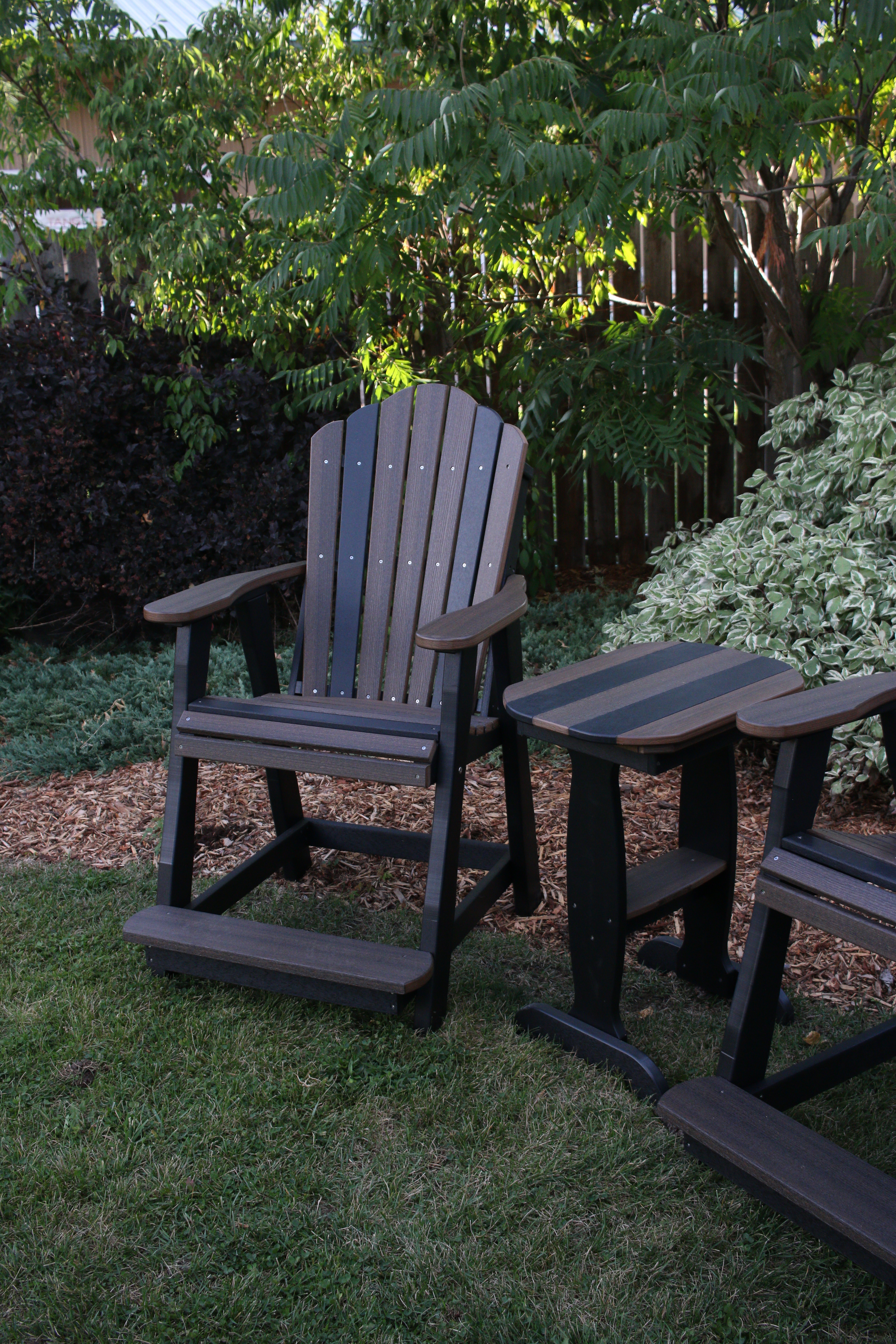 High quality weather resistant poly lumber outdoor furniture.